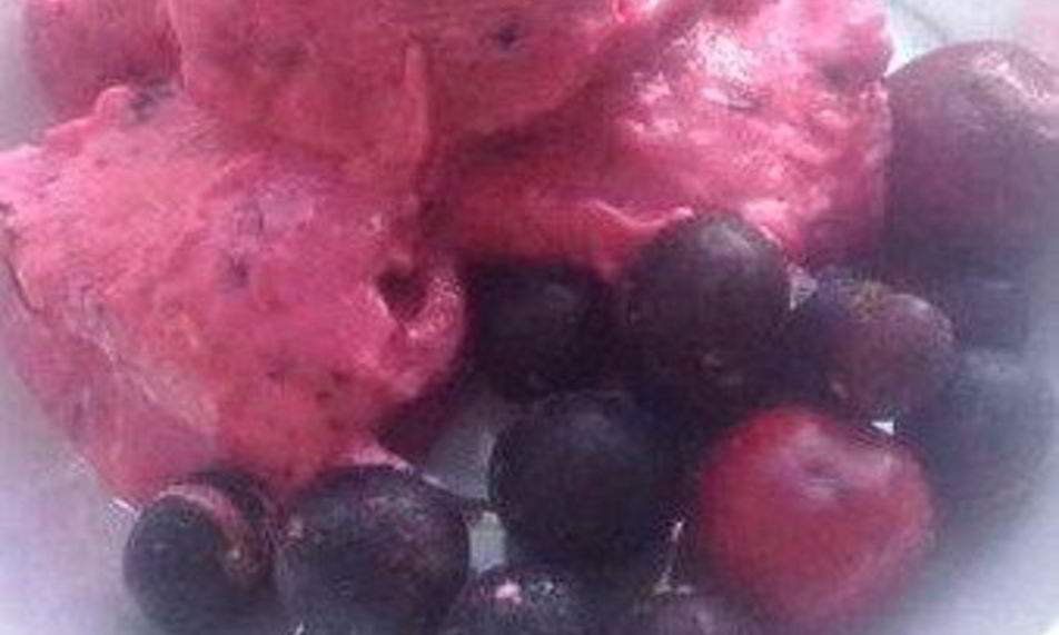 Рецепт диетического бананова-ягодного мороженого