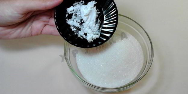 мороженое из молока и сахара