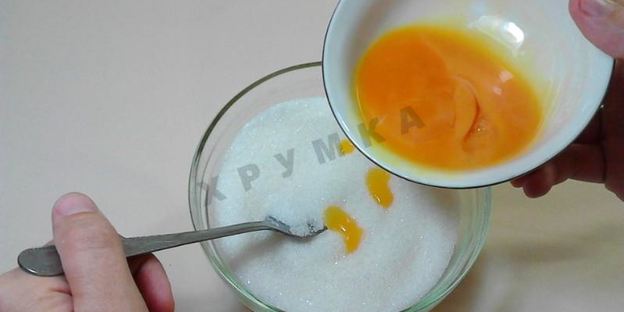 мороженое из молока и сахара