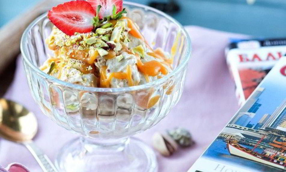 Рецепт мороженого из замороженного банана с арахисовой пастой и соленой карамелью