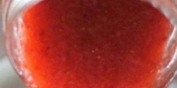 мороженое с клубникой