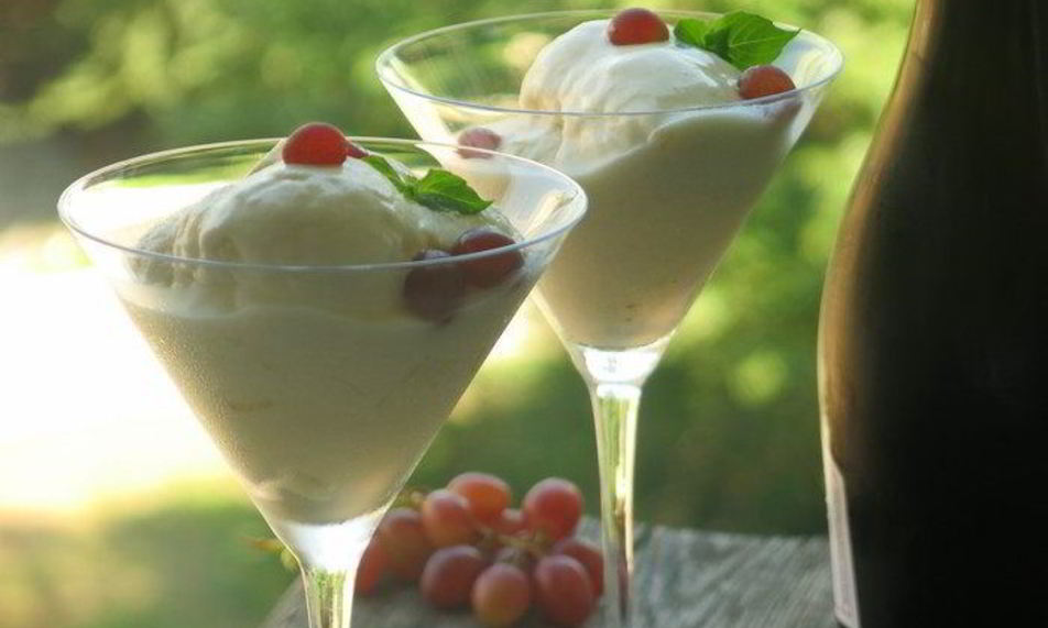 Рецепт мороженого с шампанским и грушами