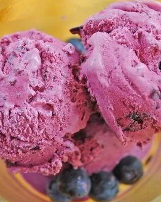 Нежное черничное мороженое по-домашнему