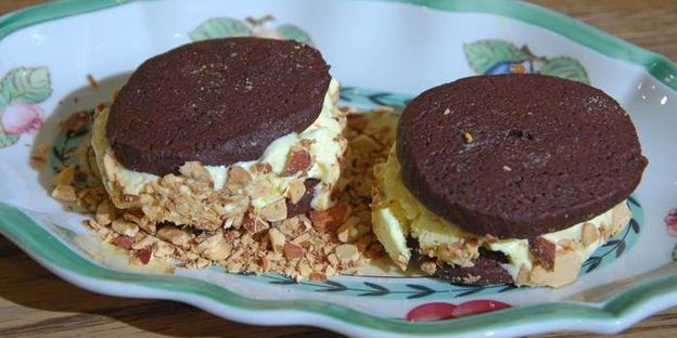 шафранное мороженое