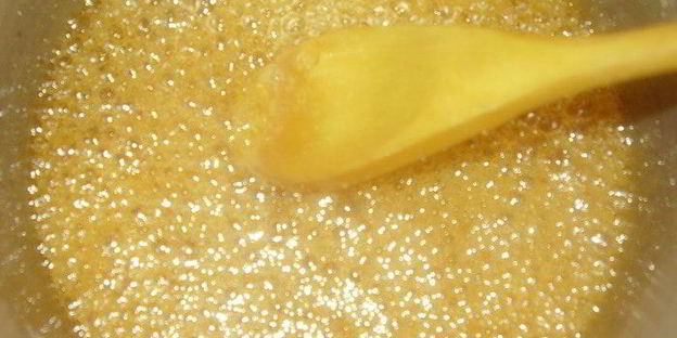 сливочно-клубничное мороженое