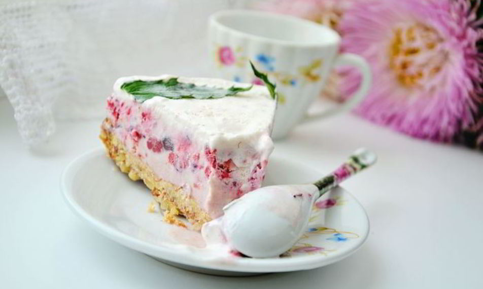 Рецепт ягодного торта-мороженого