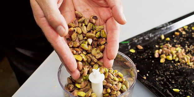 фисташковый мусс с авокадо