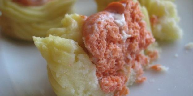 картофельные корзинки с рыбным муссом