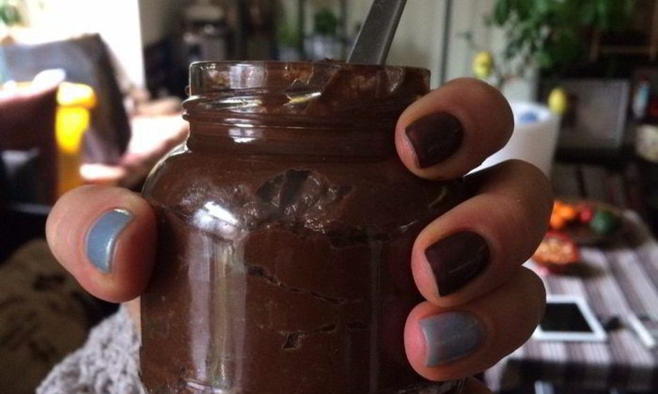 Рецепт ленивого шоколадного мусса из авокадо