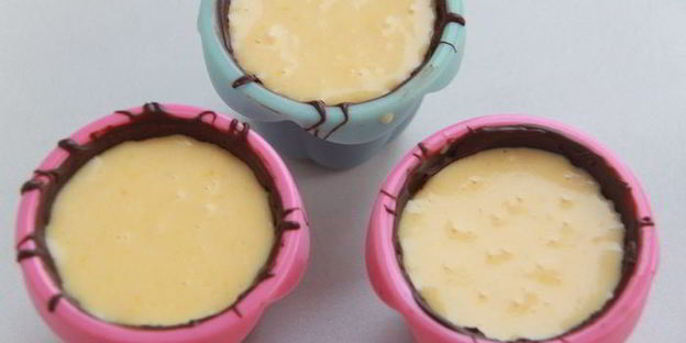 мусс из клементинов в шоколадном стаканчике