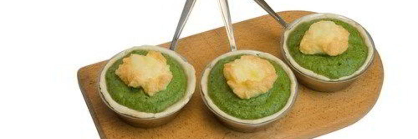 Мусс из шпината с кремом из пармезана