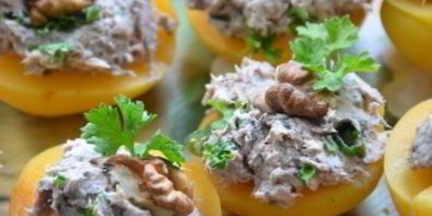 мусс из тунца на абрикосах