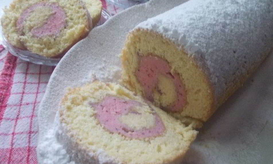 Рецепт рулета с клубничным муссом