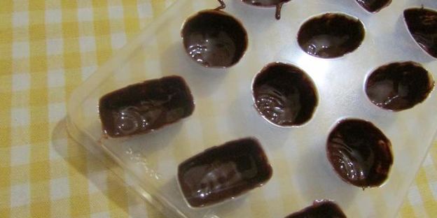 шоколадные конфеты с персиковым муссом