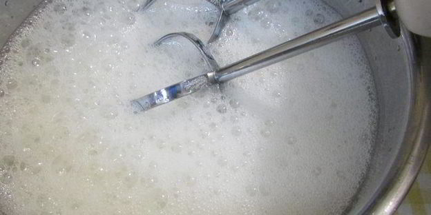 шоколадные конфеты с персиковым муссом