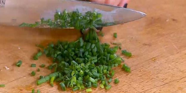 цукини, фаршированные муссом из артишоков