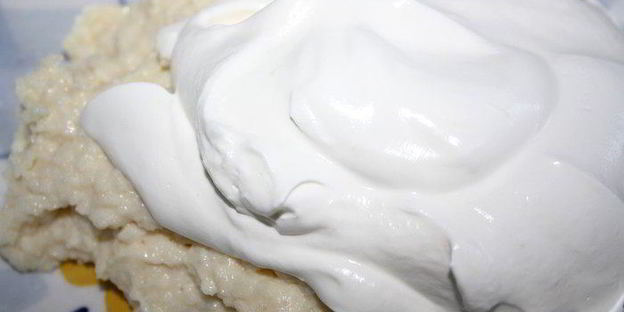 винное желе с нежным рисовым муссом и томатно-ягодным соусом