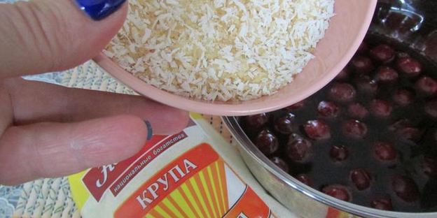 вишнево-кокосовый мусс на манке