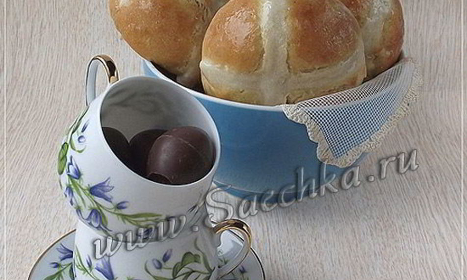 Рецепт английских пасхальных булочек