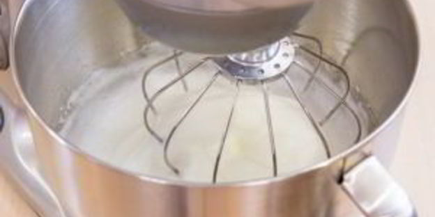 кулич на ряженке