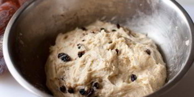 кулич на сметане