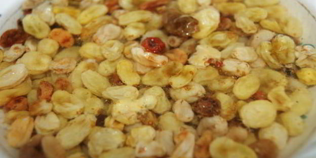 монастырский кулич с миндалем