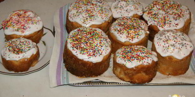 монастырский кулич с миндалем