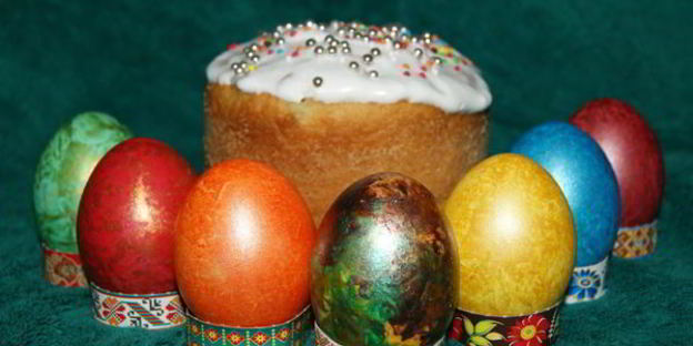 монастырский кулич с миндалем