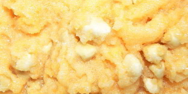 монастырский кулич с миндалем