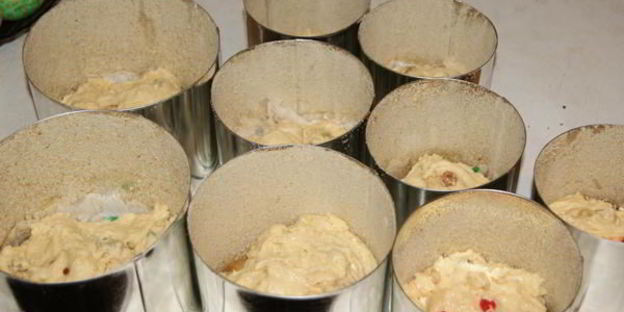 монастырский кулич с миндалем