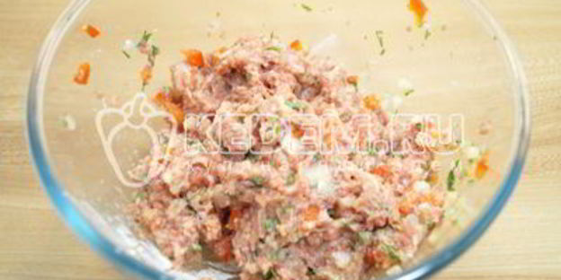 пасхальные мясные колечки с яйцом