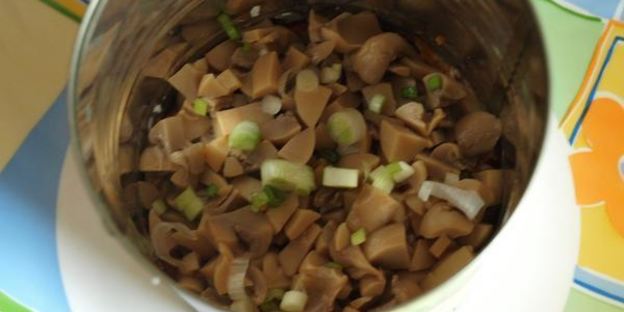 салатпасхальный кулич