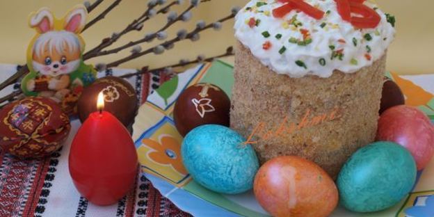 салатпасхальный кулич