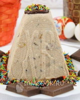 Творожная пасха шоколадная с сухофруктами