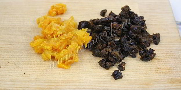 творожная пасха шоколадная с сухофруктами