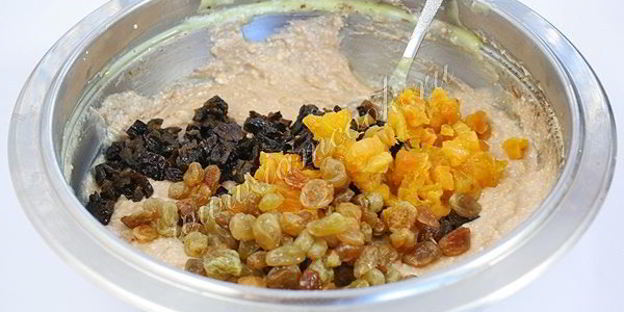 творожная пасха шоколадная с сухофруктами