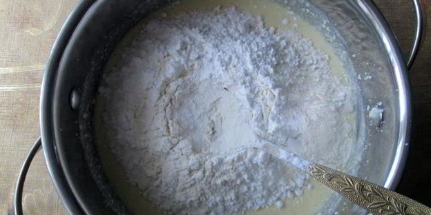 творожный кулич с черносливом