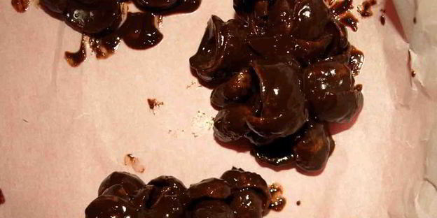 песочные шоколадные розы