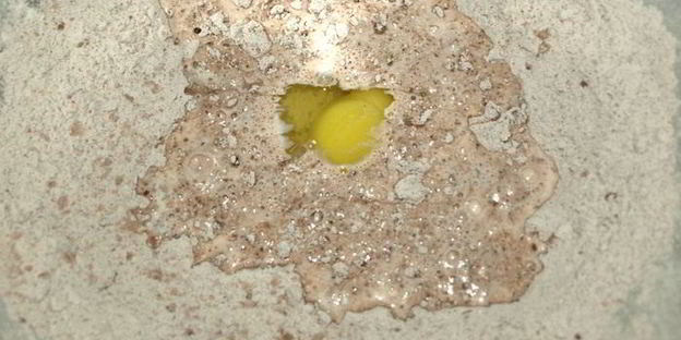 шоколадные улитки с изюмом и орехами