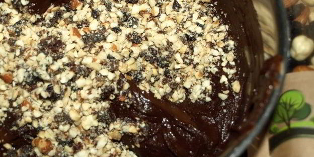 шоколадные улитки с изюмом и орехами