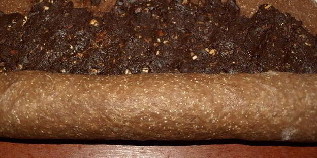 шоколадные улитки с изюмом и орехами
