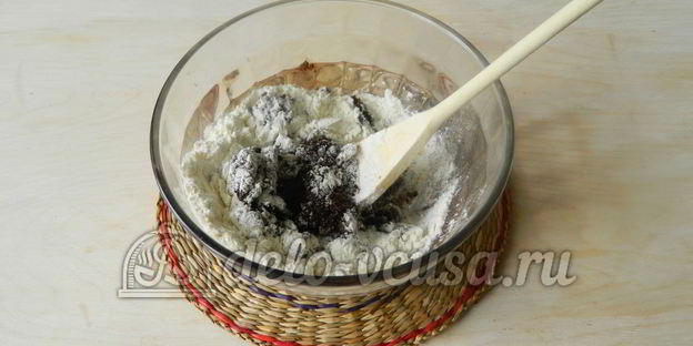 сладкая колбаска из бисквита