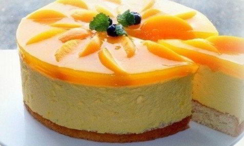 Рецепт бисквитного торта-суфле с персиками