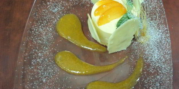 карамельное суфле с абрикосовым пюре