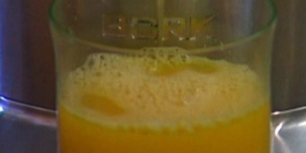 сладкое суфле с ягодно-апельсиновым соусом