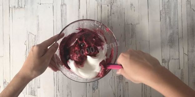 запеченное суфле из жимолости