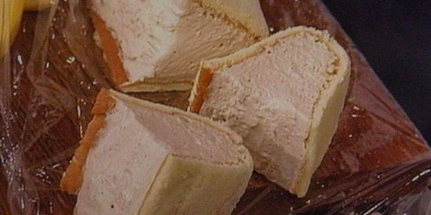 парфе-тирамису с персиковым соусом