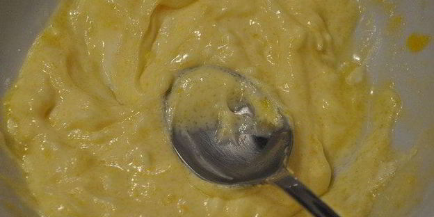 сливочное тирамису с брусничным соусом