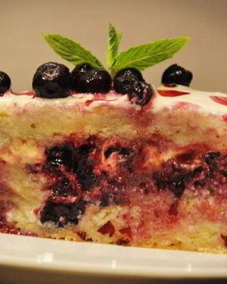 Тирамису с голубикой и апельсиновым кремом