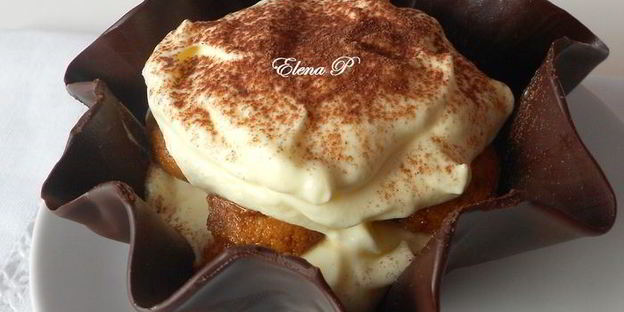 тирамису в шоколадных чашах